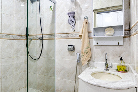 Casa à venda com 3 quartos, sendo 1 suíte,  no condomínio Village Bahamas, São Paulo - SP