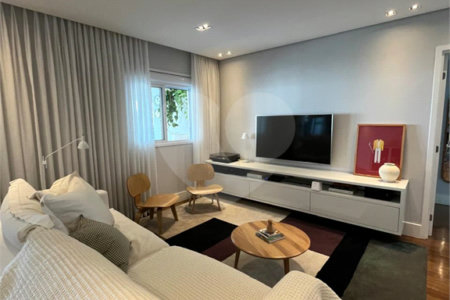 Apartamento à venda com 3 quartos, sendo 2 suítes, em Mooca, São Paulo, SP