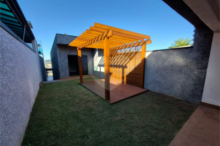 Sobrado à venda com 3 quartos, sendo 1 suíte, em Jardim do Lago, Atibaia, SP