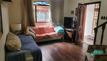 Casa à venda com 3 quartos, sendo 1 suíte,  em Vila Tiradentes, São Paulo, SP