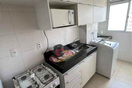 Oportunidade Única no Monte dos Pinheiros – Um lar completo esperando por você