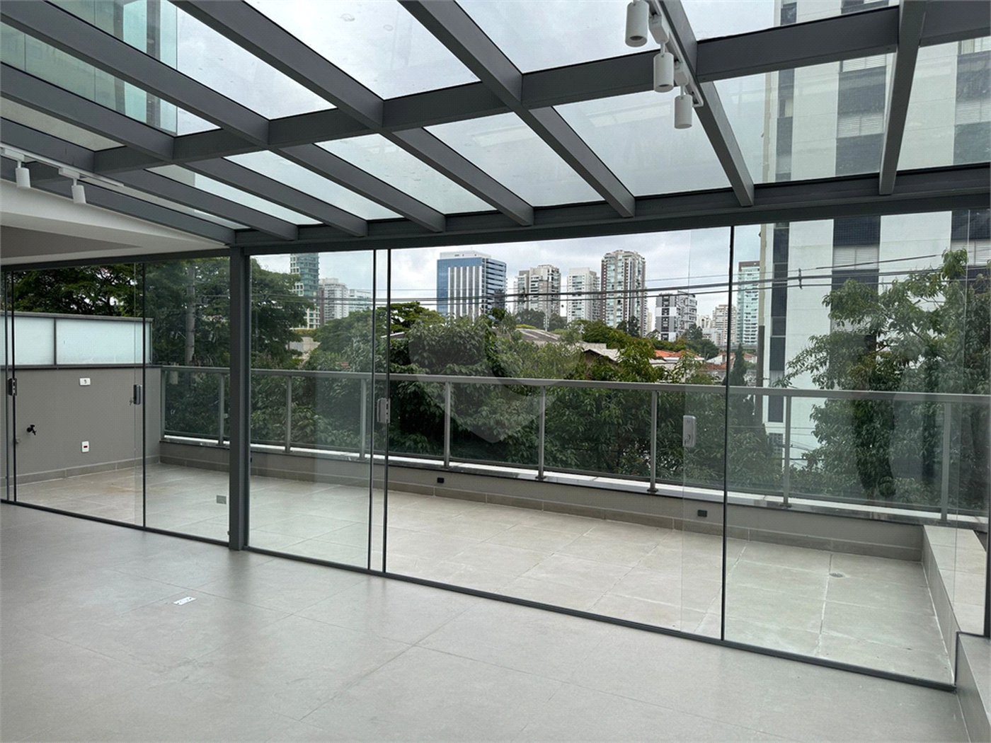 Studio à venda com 1 suíte em Vila Cordeiro, São Paulo, SP