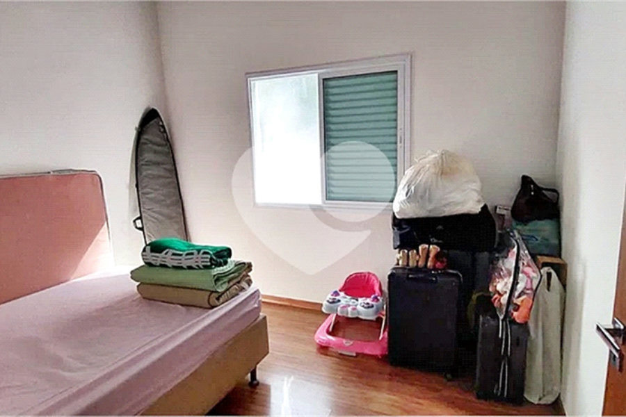 Casa à venda com 4 quartos, sendo 2 suítes,  no condomínio Sausalito, Mairiporã - SP