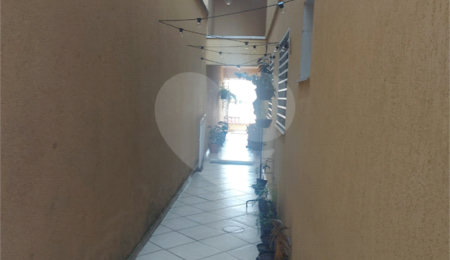 Sobrado à venda com 3 quartos, sendo 1 suíte,  em Tremembé, São Paulo, SP