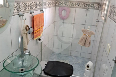 Sobrado à venda com 4 quartos, sendo 2 suítes, em Jardim Modelo, Suzano, SP