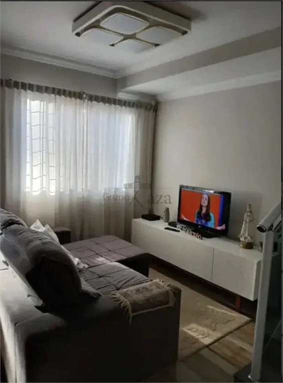 Casa de Vila à venda com 2 suítes no condomínio Parque Ipê Vermelho, Sorocaba - SP