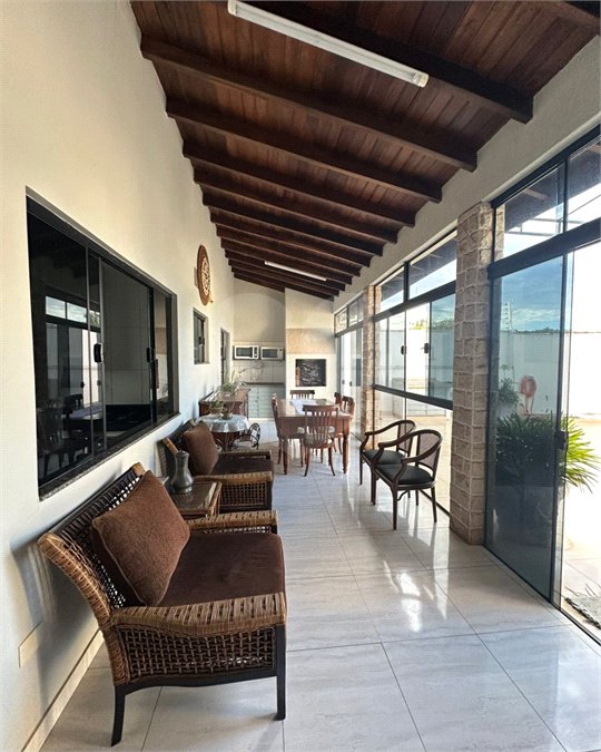 Casa à venda com 3 quartos, sendo 1 suíte,  em Vila Lacíria, Ponta Porã, MS
