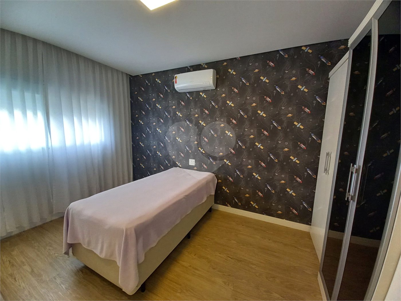 Casa à venda com 3 suítes no condomínio Alpes de Vinhedo, Vinhedo - SP