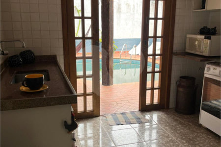 Casa Térrea para alugar com 3 suítes em Jardim do Lago, Atibaia, SP