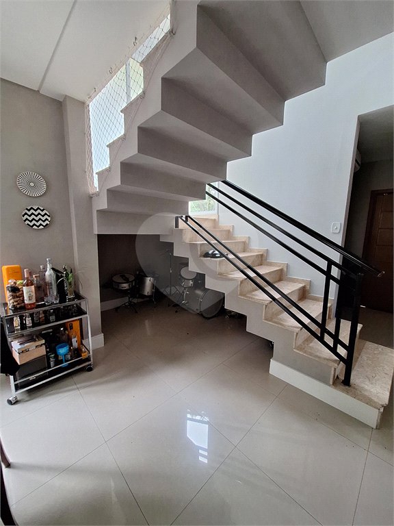 Casa à venda com 3 suítes no condomínio Villaggio Capriccio, Louveira - SP