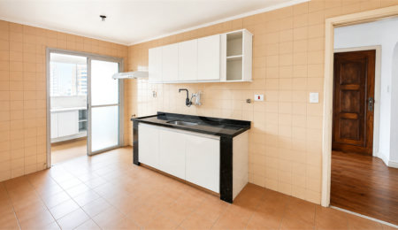 Apartamento à venda com 4 quartos, sendo 1 suíte,  em Alto da Boa Vista, São Paulo, SP