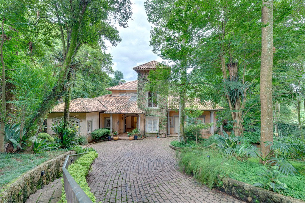 Casa à venda com 4 suítes no condomínio Chácara Flora, São Paulo - SP