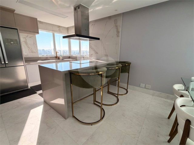 Apartamento para alugar com 3 suítes em Brooklin, São Paulo, SP