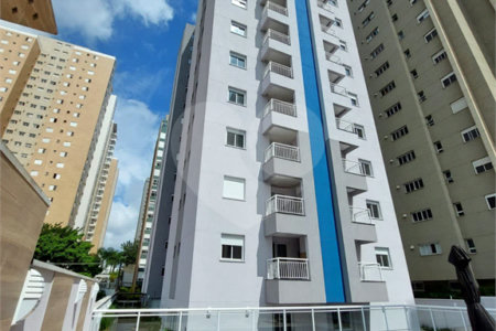 Apartamento à venda com 2 quartos, sendo 1 suíte,  em Campestre, Santo André, SP