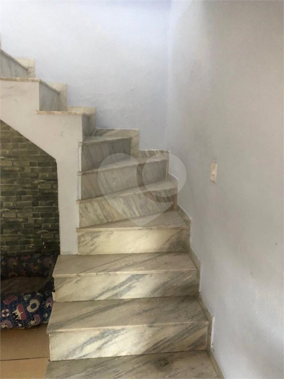 Sobrado à venda com 2 quartos em Artur Alvim, São Paulo, SP