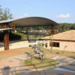 Casa à venda com 4 suítes no condomínio Fazenda Serra Azul, Itupeva - SP