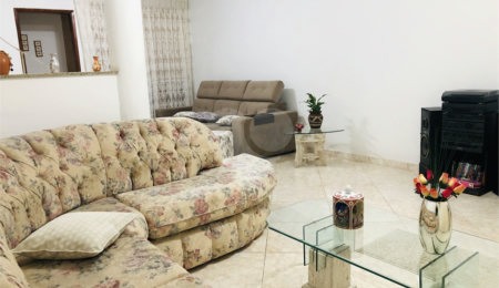 Sobrado à venda com 3 quartos em Tremembé, São Paulo, SP