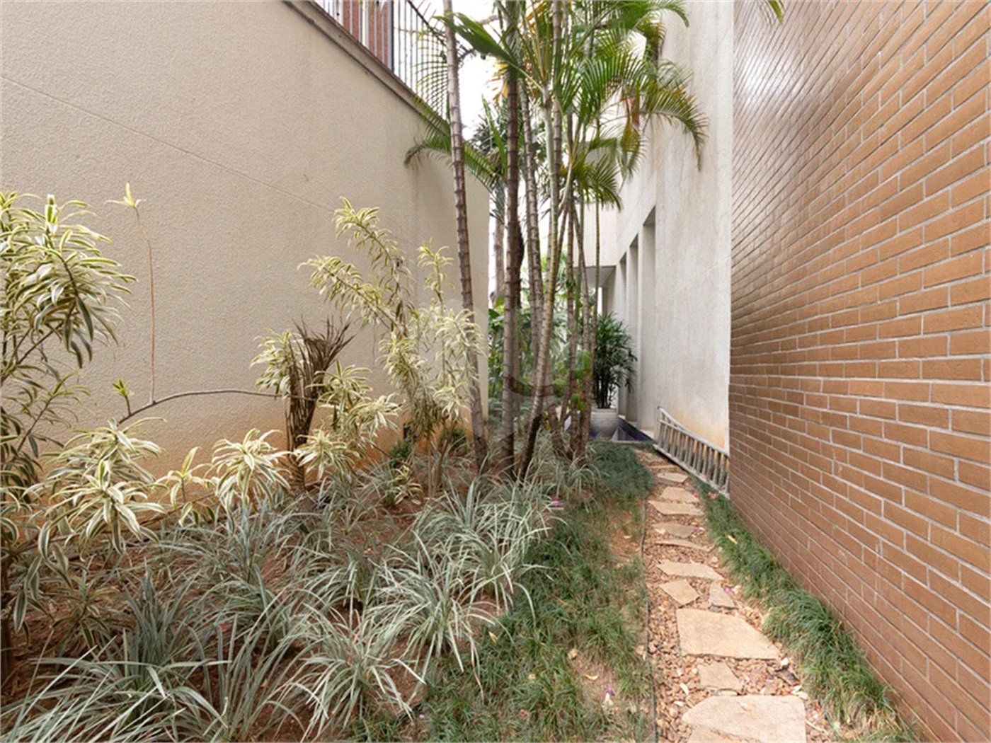 Apartamento de 233 m² à venda em Higienópolis com 4 dormitórios.