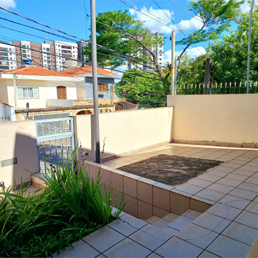 Casa à venda com 4 quartos, sendo 1 suíte, em Vila Paulicéia, São Paulo, SP