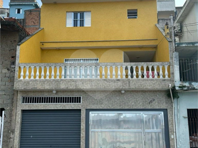 Sobrado à venda com 3 quartos, sendo 1 suíte,  em Perus, São Paulo, SP