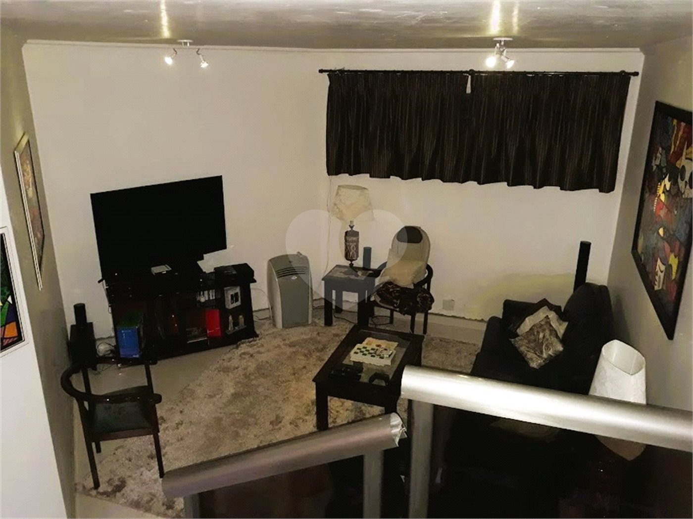 Sobrado à venda com 5 quartos, sendo 3 suítes, em Campos de Atibaia, Atibaia, SP