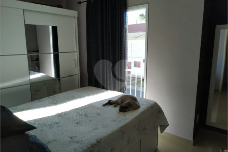 Sobrado à venda com 2 quartos em Vila Colorado, Suzano, SP