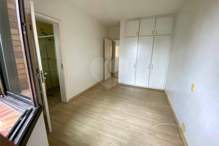 Apartamento à venda com 4 suítes em Vila Suzana, São Paulo, SP