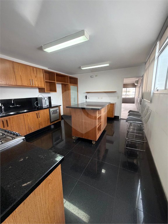 Apartamento para alugar com 3 suítes em Itaim Bibi, São Paulo, SP