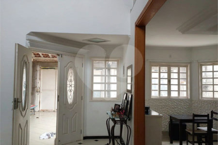 Sobrado à venda com 3 quartos, sendo 1 suíte, em Jardim Fonte Áurea, Poá, SP