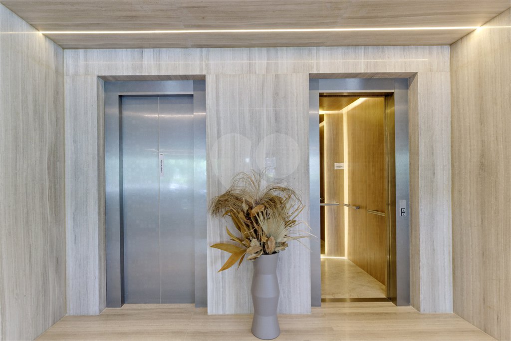 Apartamento à venda com 4 suítes em Moema, São Paulo, SP