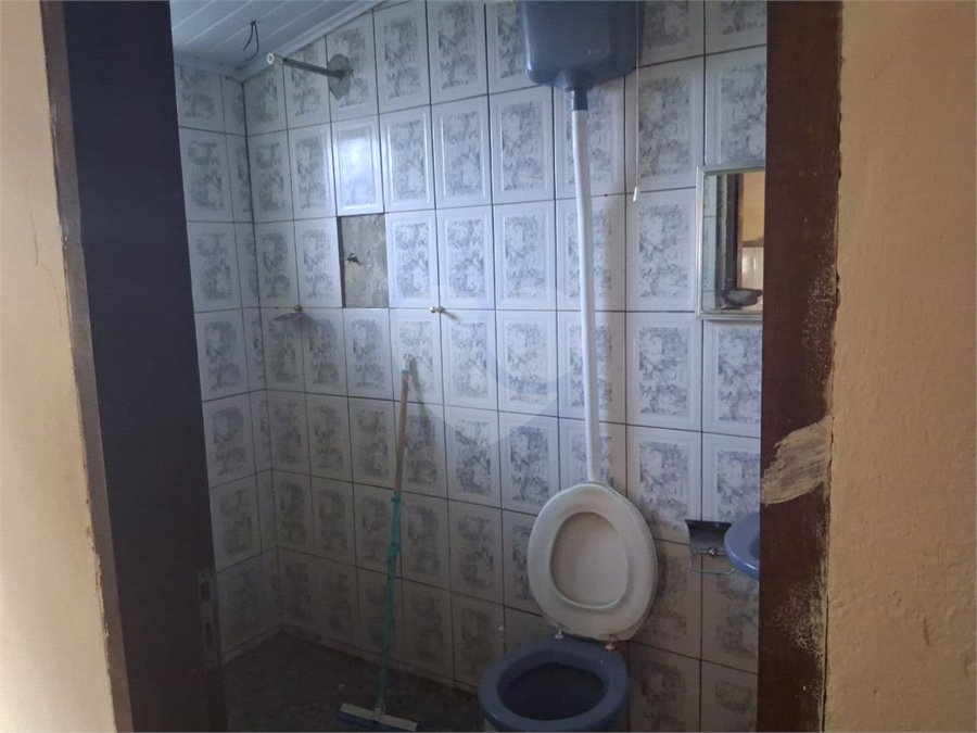 Casa à venda com 2 quartos em Vila Hungria, Itapetininga, SP
