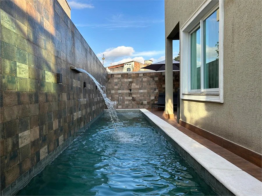 Casa à venda com 4 suítes no condomínio Residencial Jabuticabeiras, São Paulo - SP