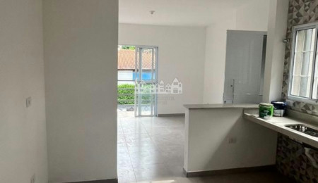 Casa à venda com 2 quartos, sendo 1 suíte,  em Jardim Imperial, Atibaia, SP