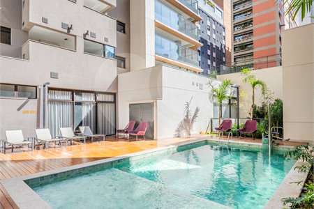 Apartamento à venda com 3 quartos, sendo 2 suítes, em Moema, São Paulo, SP