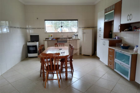 Chácara à venda com 3 quartos, sendo 1 suíte, em Bairro do Machadinho, Angatuba, SP