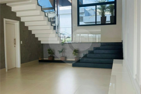 Casa à venda com 3 suítes no condomínio Villa do Sol, Valinhos - SP