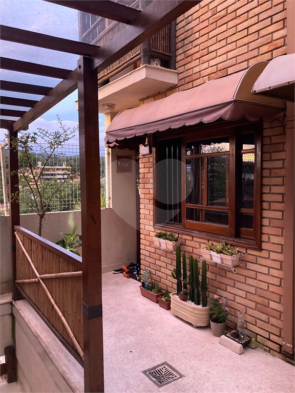 Casa à venda com 3 quartos, sendo 1 suíte, no condomínio Barbará II, São Paulo - SP