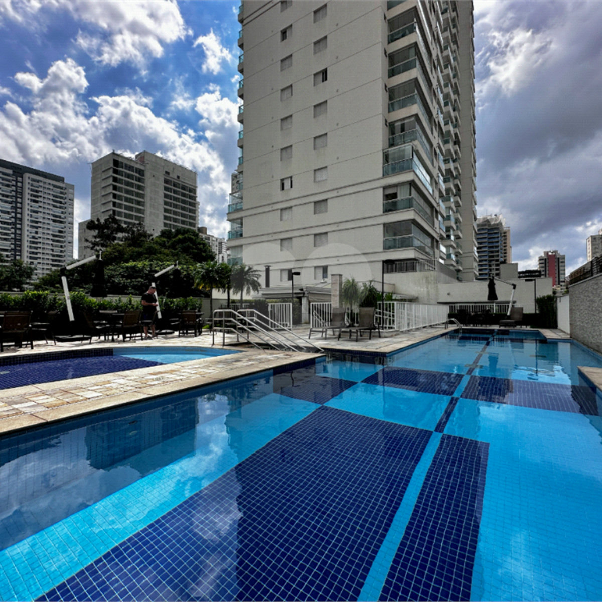 Apartamento à venda com 2 quartos, sendo 1 suíte, em Alto da Boa Vista, São Paulo, SP