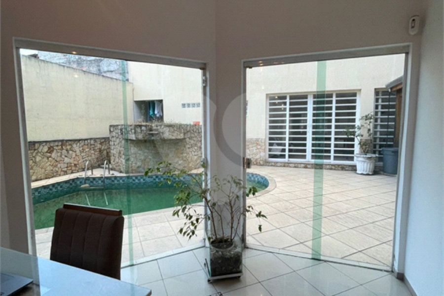 Casa à venda ou para alugar com 4 suítes em Freguesia do Ó, São Paulo, SP