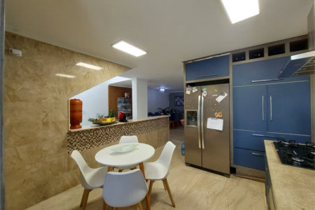 Casa à venda ou para alugar com 4 suítes em Lapa, São Paulo, SP