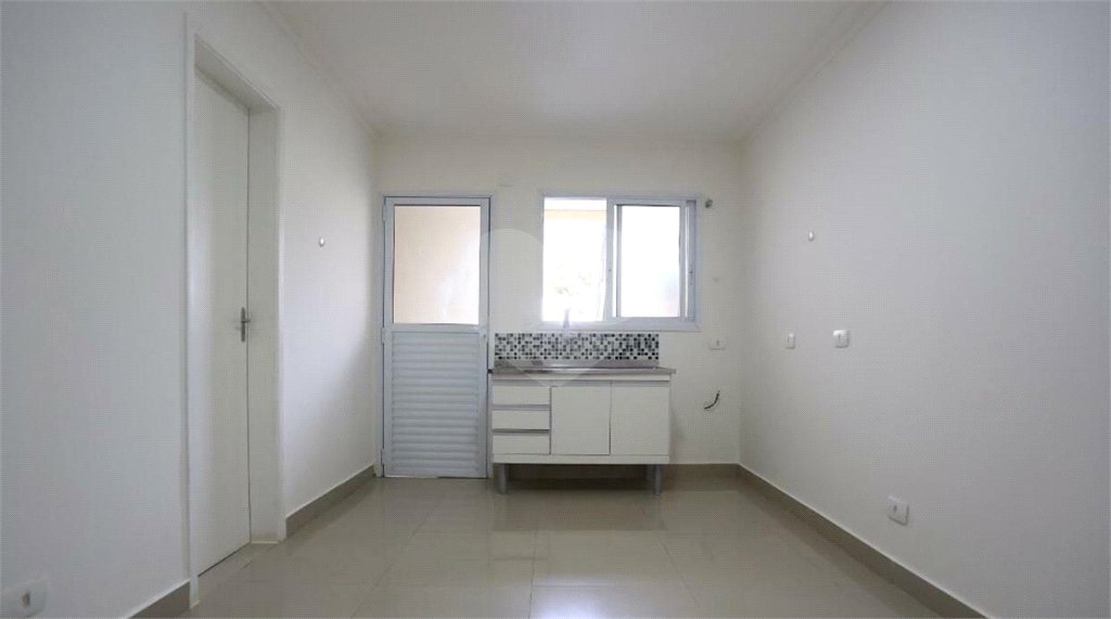 Casa à venda com 3 quartos, sendo 1 suíte,  em Jardim Bonfiglioli, São Paulo, SP
