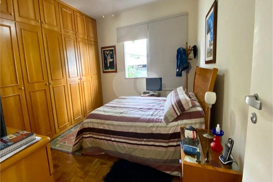 Sobrado à venda com 4 quartos, sendo 1 suíte, em Jardim São Bento, São Paulo, SP