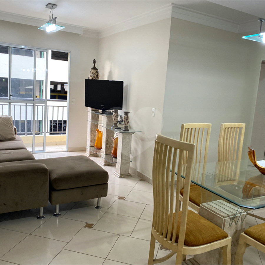 Apartamento à venda com 3 quartos em Vila dos Remédios, São Paulo, SP