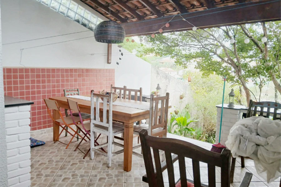Sobrado à venda com 3 quartos, sendo 1 suíte, em Tremembé, São Paulo, SP