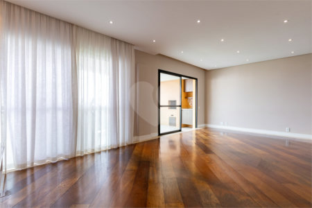 Apartamento à venda com 4 quartos, sendo 3 suítes, em Vila Suzana, São Paulo, SP