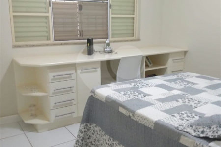 Casa à venda com 4 quartos, sendo 2 suítes, em Jardim Adalgisa, Araraquara, SP