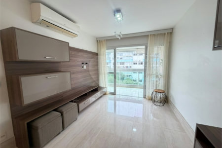Apartamento à venda com 3 quartos, sendo 1 suíte,  em Tijuca, Rio de Janeiro, RJ