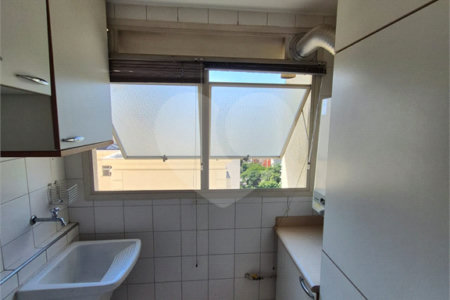 Apartamento para venda em Moema com 2 quartos, sendo 1 suíte, 1 vaga, 62 m²