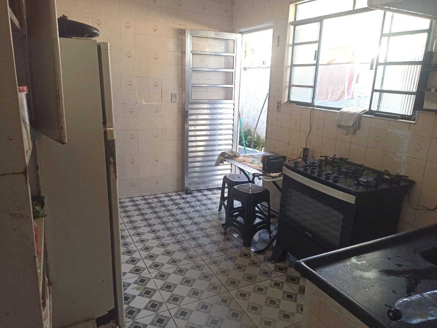Casa com 2 dormitórios à venda, 244 m² por R$ 460.000,00 - Parque Bitaru - São Vicente/SP