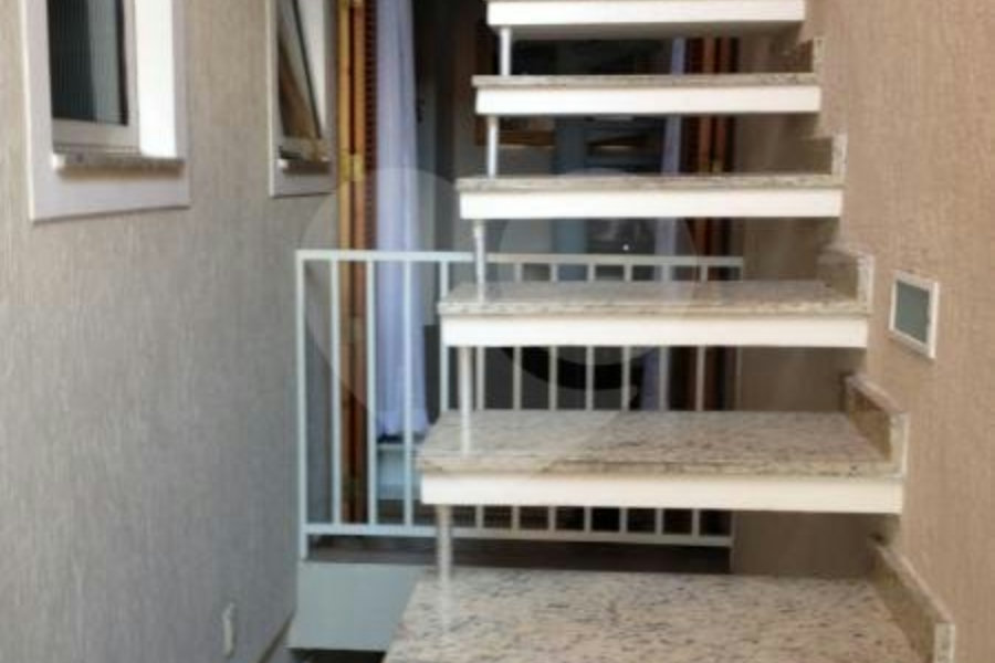 Sobrado à venda com 3 quartos, sendo 1 suíte, em Vila Nova Cachoeirinha, São Paulo, SP